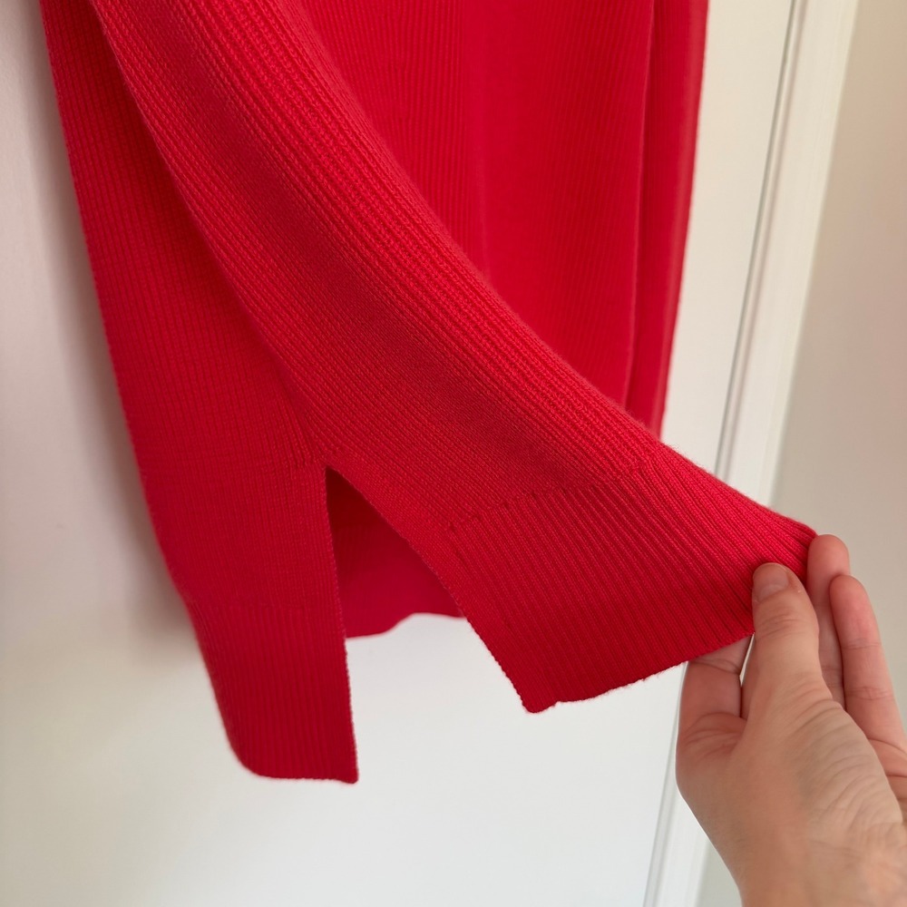 Athleta Red V Neck Ribbed Knit Long Sleeve Sweater Women's Size M - Picture 5 of 8
